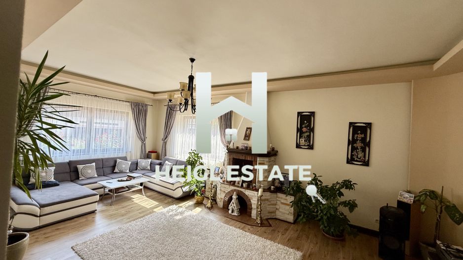 Casa individuala cu 10 camere 1600 mp teren - Poză 1