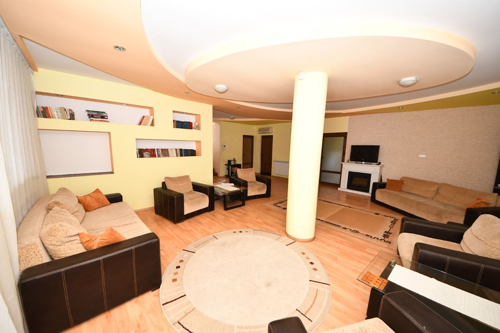 Vila spatioasa, constructie solida, zona micro 17 – Galati - Poză 5