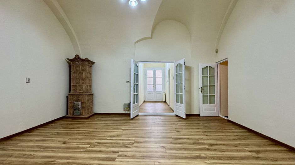 Birou renovat situat in Piata Unirii - Tribunal - Poză 3