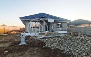 Casa de vanzare cu 4 camere in Oncea, Oradea - Poză 2