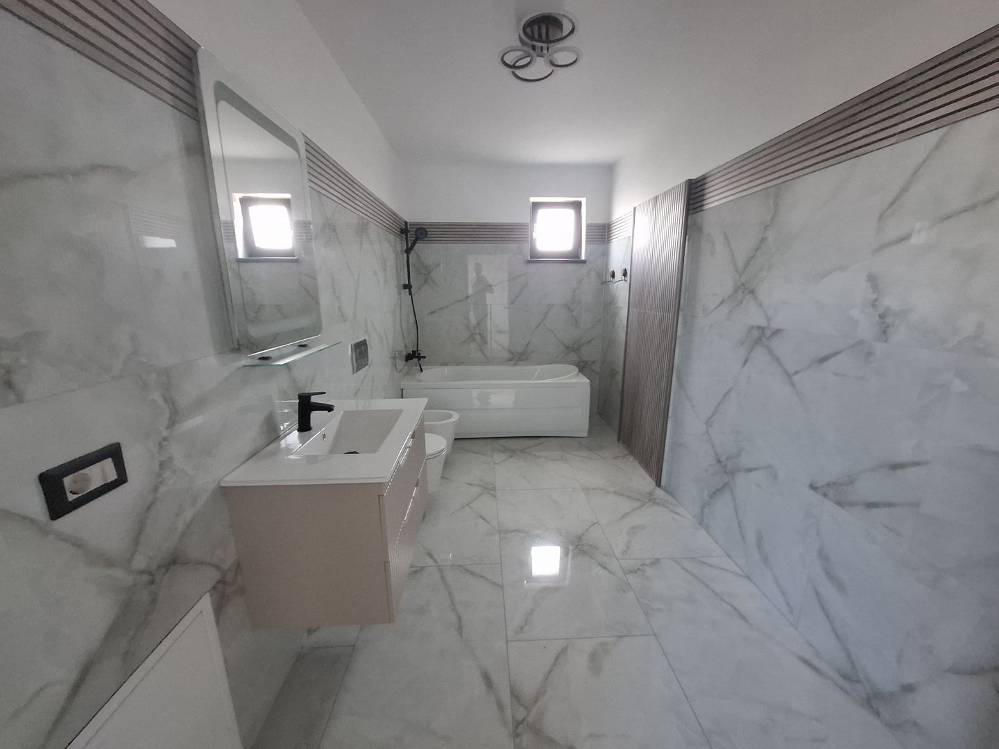 Casă nouă la preț de apartament – Varianta Mărgineni - Poză 7