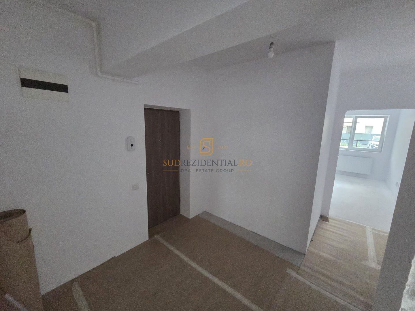 Apartament 3 camere cu curte proprie, aproape de metrou Berceni - Poză 12