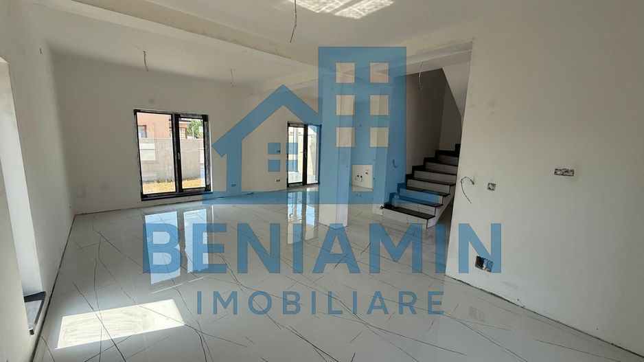 Casa P+1 Selgros-3 Dormitoare-2 Bai-Living-Bucatarie-250mp teren - Poză 4