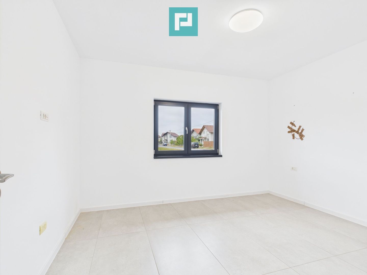 Apartament cu 2 camere, terasă generoasă – Moșnița - Poză 10