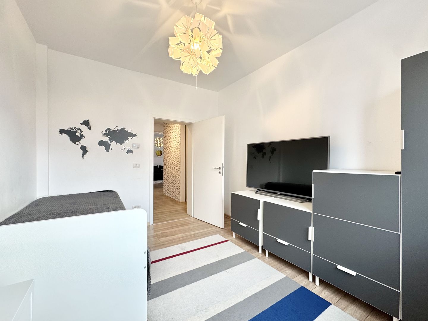 3 camere Braytim, modern, lift, etaj 1, balcon generos - Poză 18