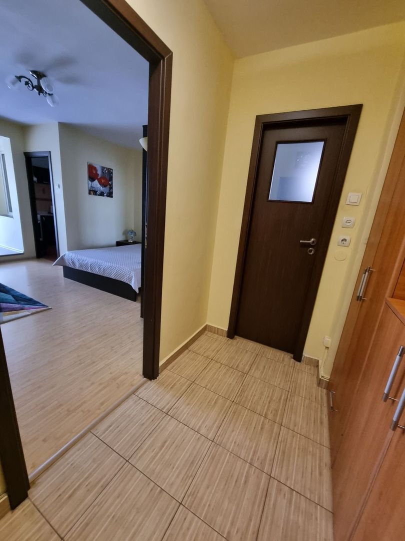 Garsonieră Titan, bloc reabilitat, etaj 7, balcon închis, mobilată - Poză 6