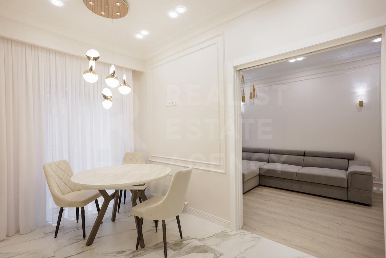 Chirie, apartament, 1 cameră + living, strada Moara Roşie, Centru - Poză 3