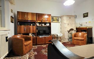 DE VANZARE CASA 5CAMERE ZONA CENTRALA TALMACIU - Poză 17