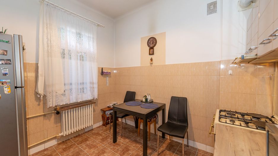 Casa de vanzare, 138 mpu, 244 teren, curte, garaj, Cartierul Domenii - Poză 12