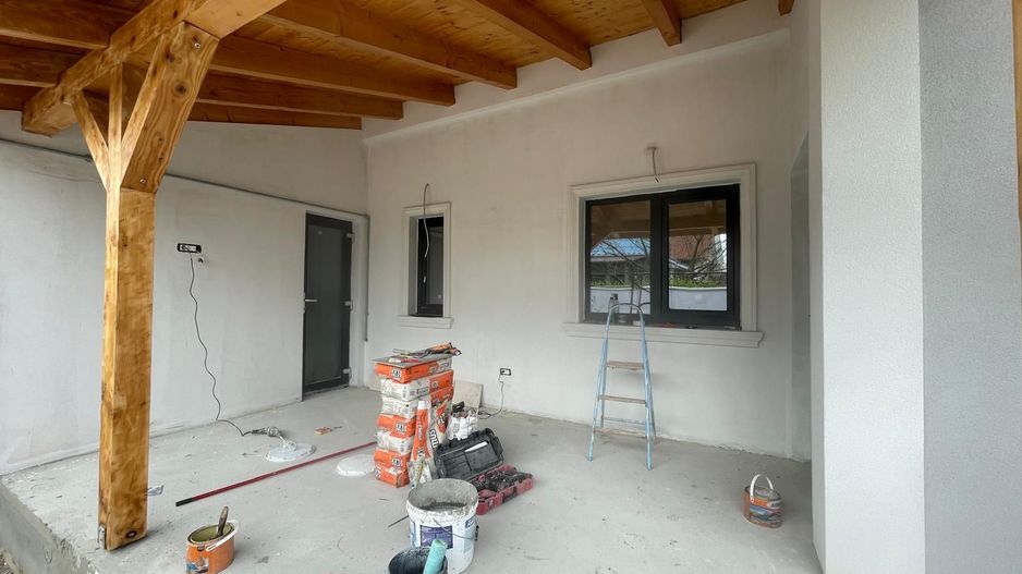 Duplex-4 dormitoare- despartit prin garaj -SUPER POZITIE - Poză 17