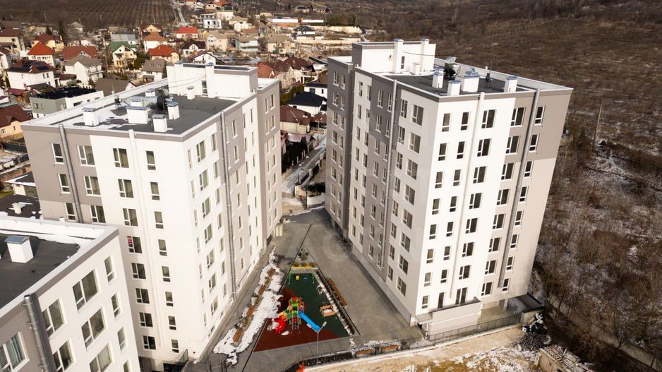 Vânzare, apartament, 2 odăi + living, bd. Cuza Vodă, Botanica - Poză 1