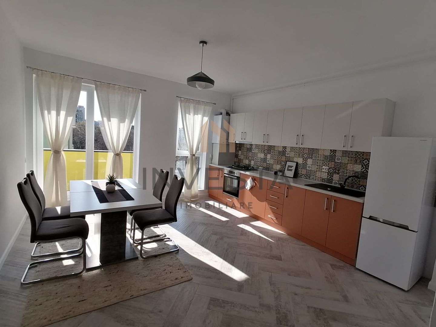 Apartament 3 camere, imobill nou,  zona Piata Mihai Viteazu! - Poză 2