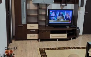 De Vanzare Apartament 3 camere in Vila Sebastian sect 5 - Poză 1