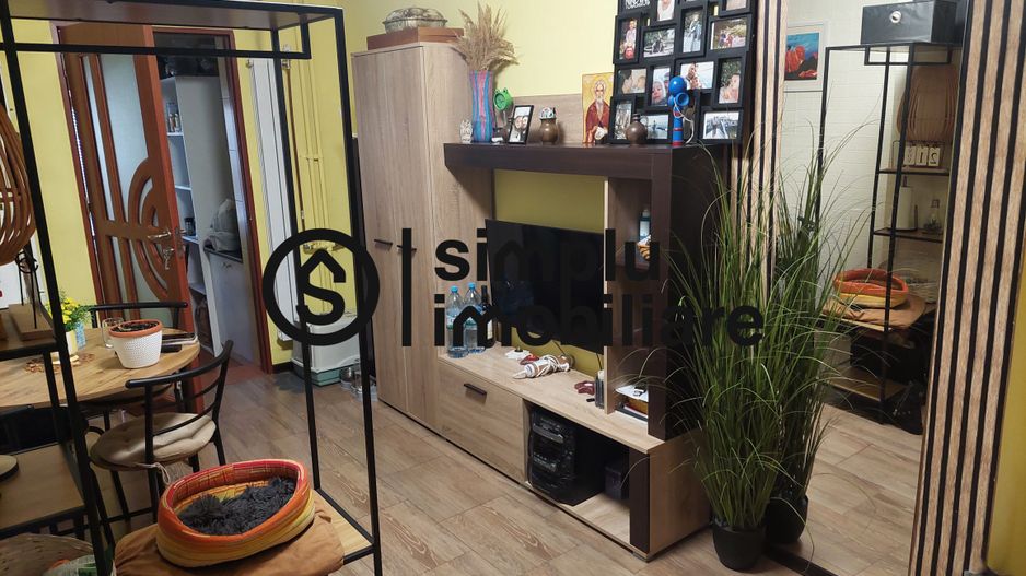 2 decomandate, parter, balcon, Sarari - 106 000 Euro - Poză 4