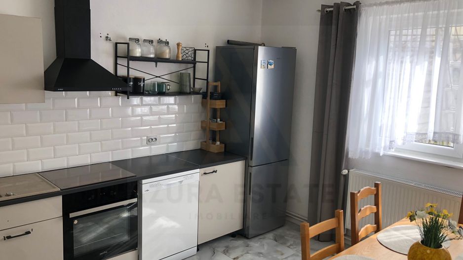 Casa renovata 250 mp utili si teren 935 mp in zona centrala Cisnadie - Poză 15
