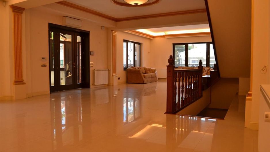 Vila de lux Unirii - Mitropolie Comision 0% - Poză 8