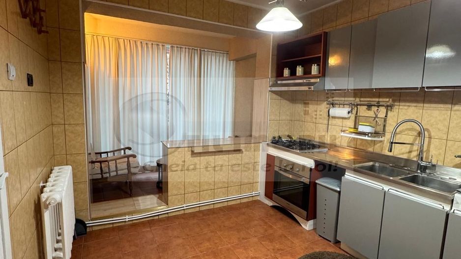 Vilă cu 4 camere moderne si curte - Copou - 1.100€/lună - Poză 18