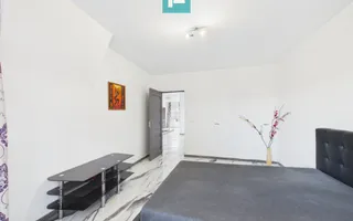 Vilă cu 5 dormitoare, piscină și garaj pe Eminescu - Poză 17