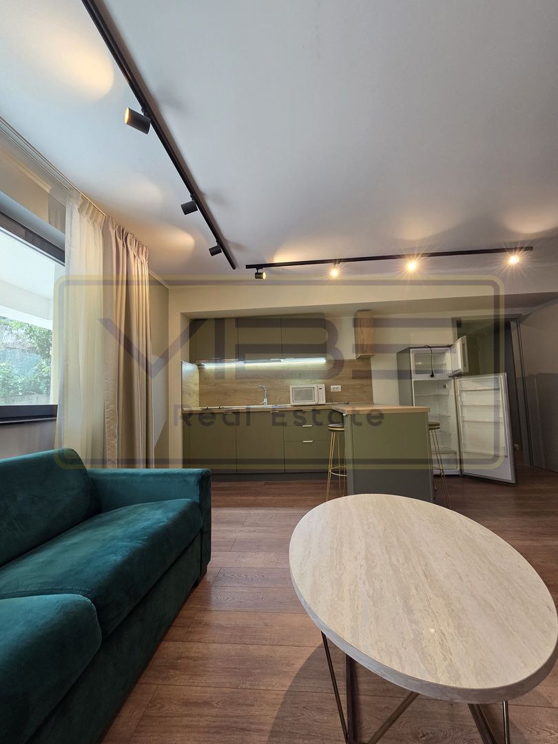 Apartament  Parcul Copou -   LUX- MODERN ! - Poză 2