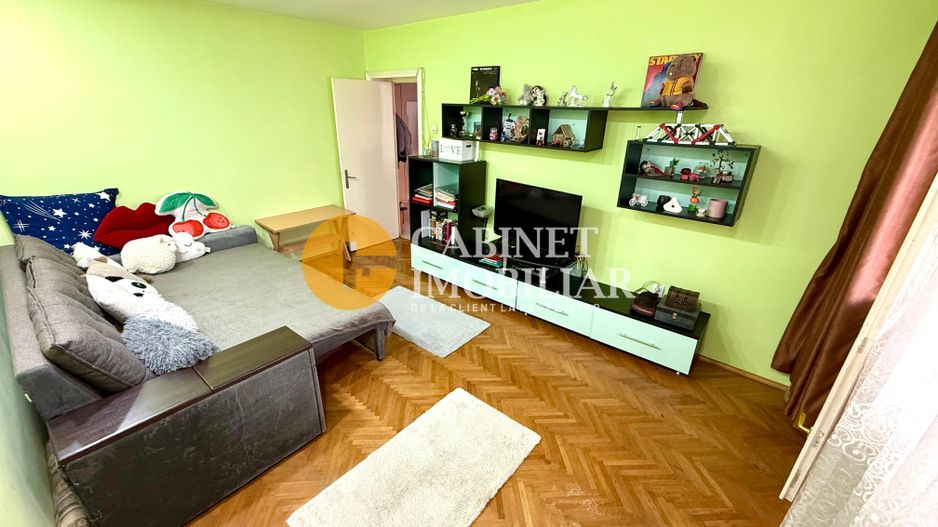 3 Camere Decomandat - Etaj 1 - Zona Podu Ros - Primaverii - Poză 2