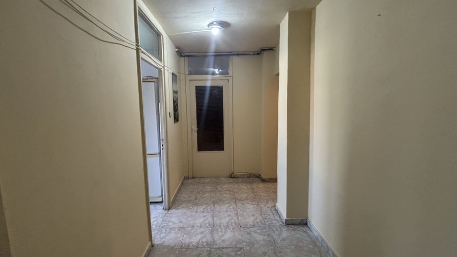 Decomandat si spatios aproape de Spitalul Judetean - Poză 3