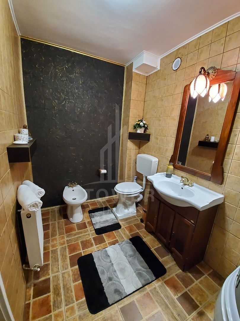 Pensiune de vânzare-9 camere cu baie, restaurant, curte-Apoldu de Sus - Poză 17