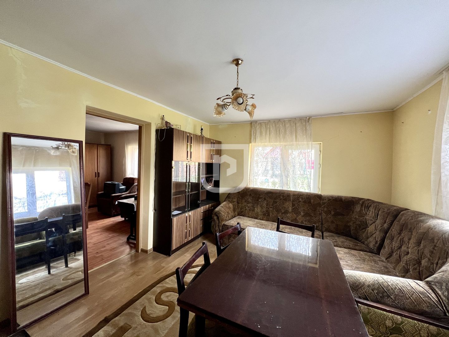 Casă cu teren 400 mp în oraș Gura Humorului - Poză 8