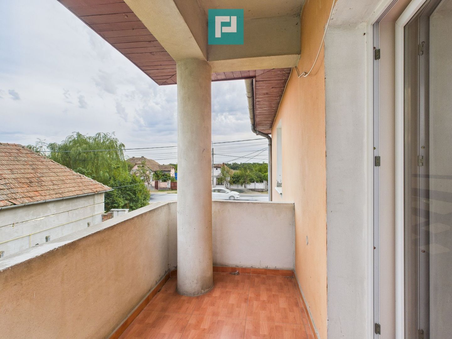 Casă cu 5 camere în Remetea Mare - Poză 14