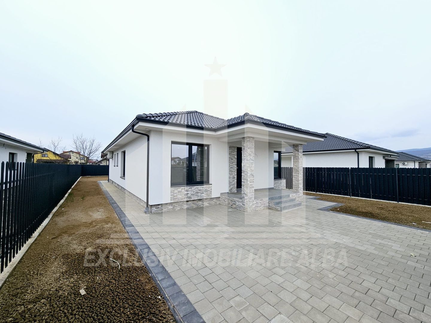 Casa individuala de vanzare, Dealul Furcilor - Poză 1