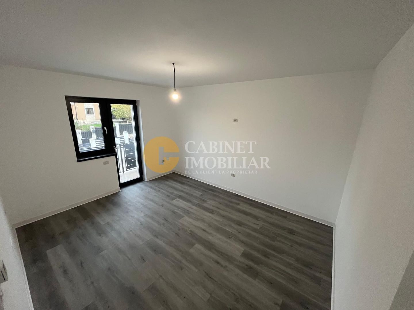 Casa individuala finalizata de vanzare in Valea Adanca - Poză 9