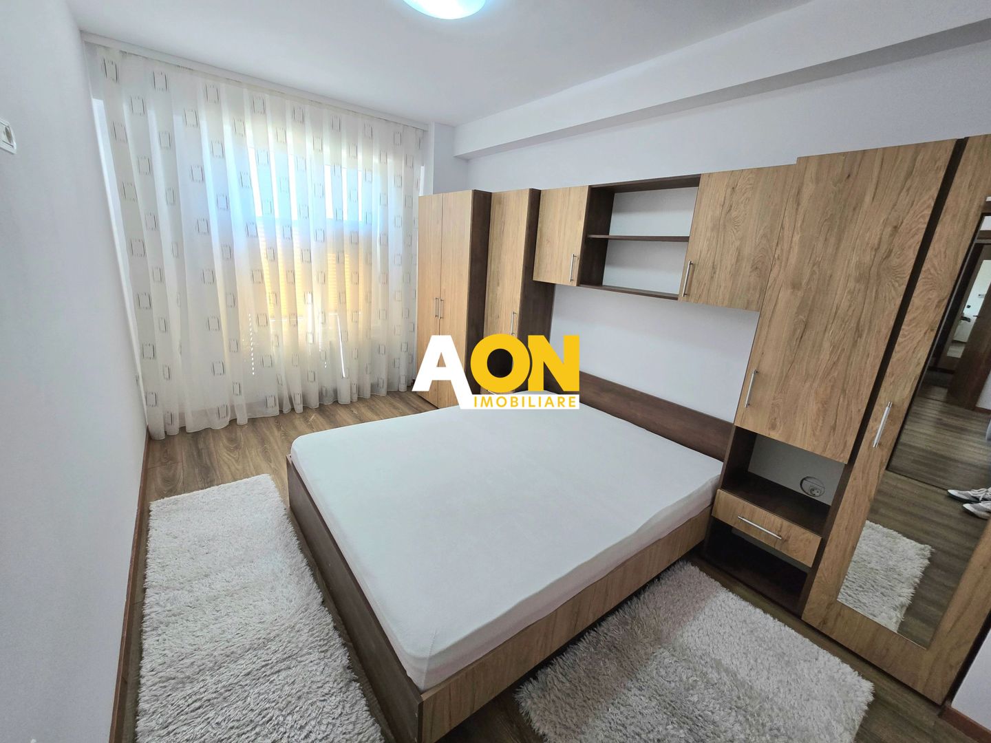 Apartament cu 3 Camere, Complet Mobilat, Bloc Nou, Zona Centru - Poză 8