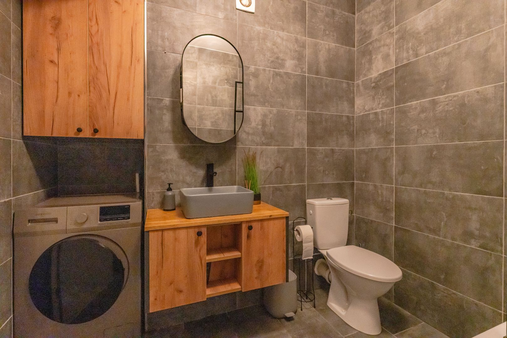 2 camere decomandat mobilat utilat cu gradina - Poză 3