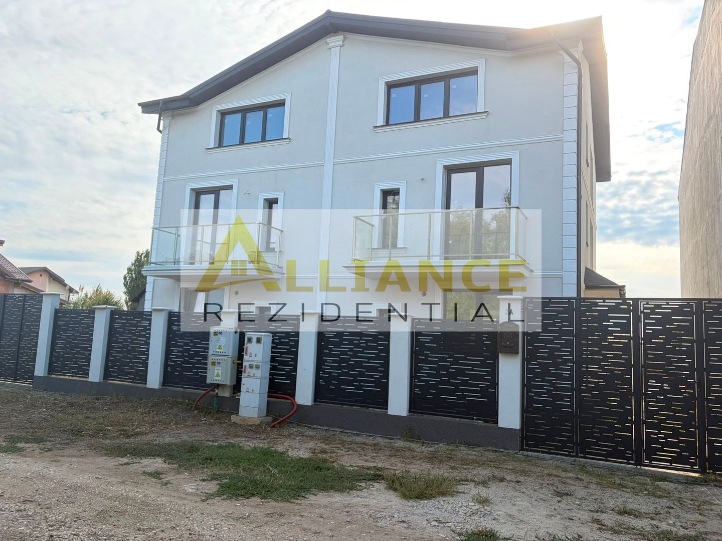 Cartier Alegria-Casa Tip Duplex-4 Camere-3 Bai - Poză 1