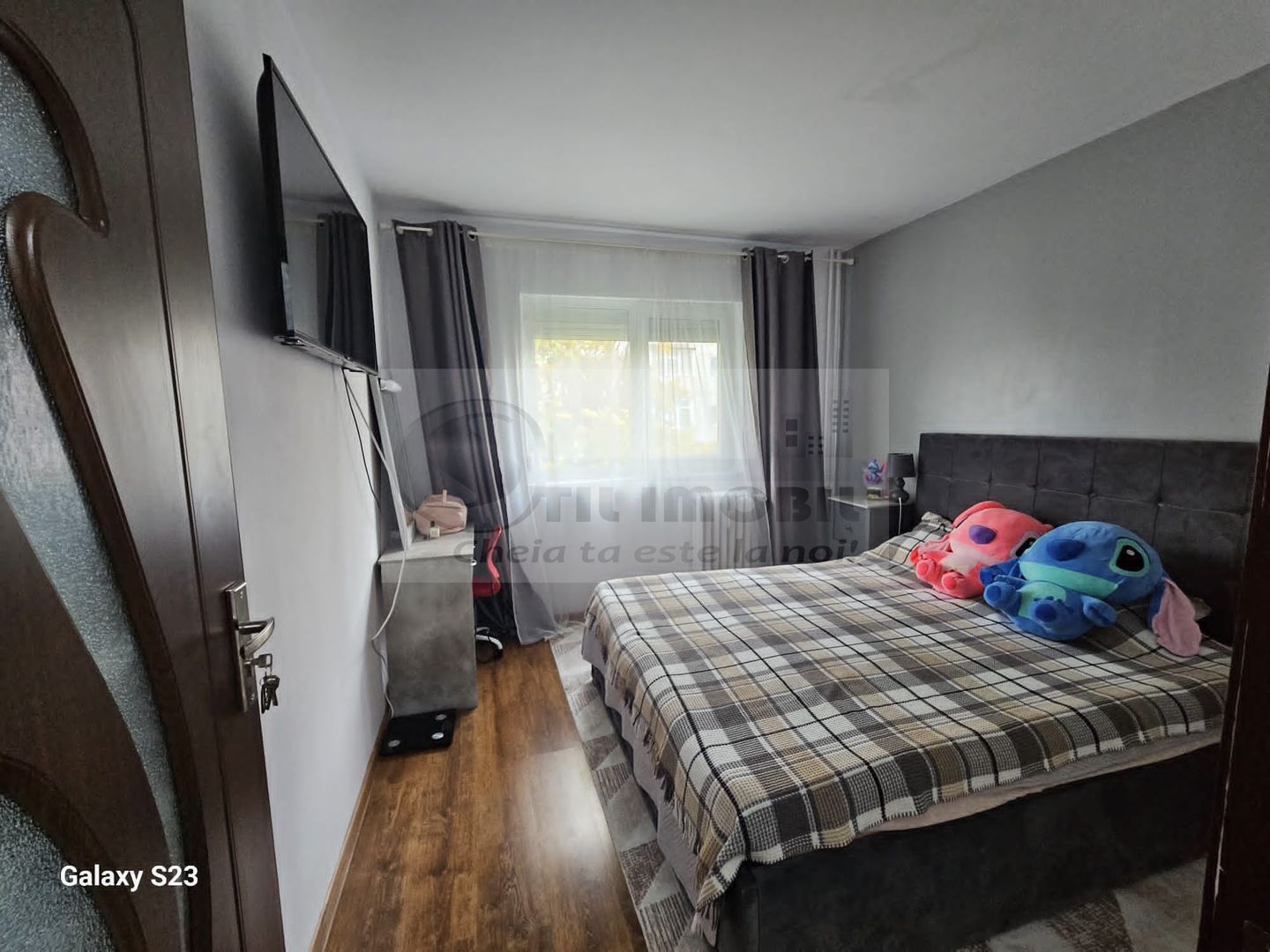 Apartament 2 camere renovat, 90.000 euro - Poză 1