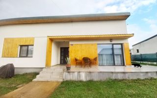 Casa cu 3 camere, teren 5,26 ari, cu o suprafata utila de 119 mp, Sasar - Poză 1