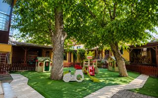 Bucovina–Mehala | 15 camere | 728 mp teren | Proprietate multifuncțională - Poză 8