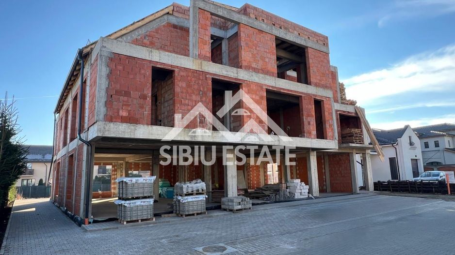 Apartament 3 camere , 87,6 mp utili , Etaj 1 , Finisaje Premium - Poză 2