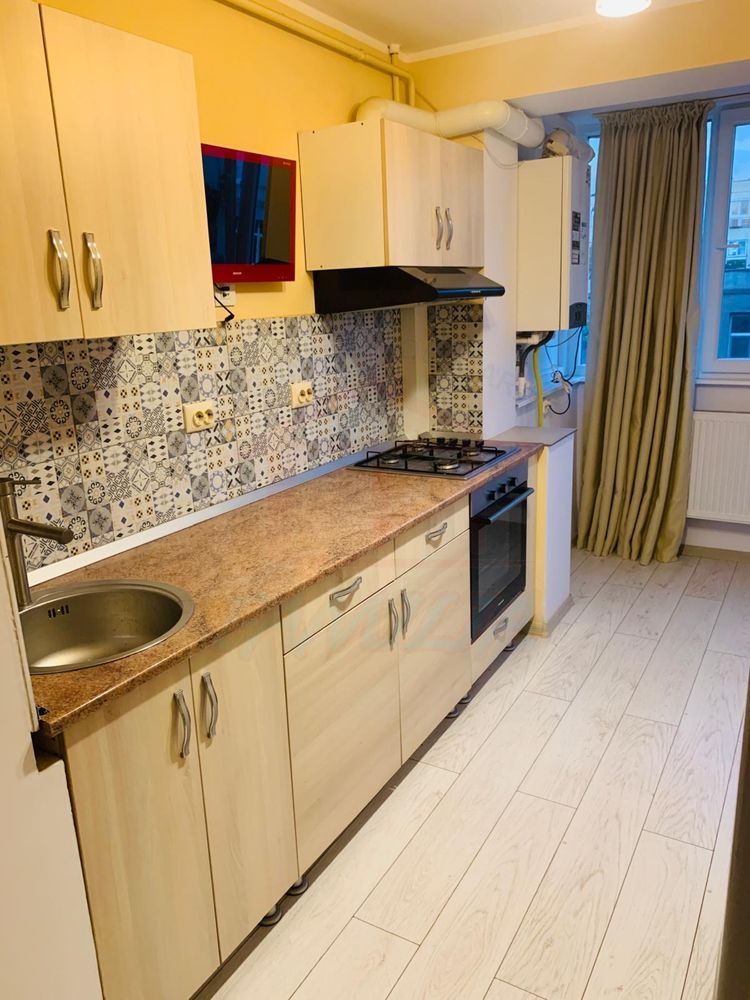Vanzare apartament 3 camere in Mazepa 1, 65 mp, 95.000 EURO - Poză 2