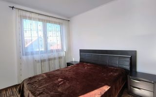 Năvodari | Casă spațioasă cu teren mare - Poză 9