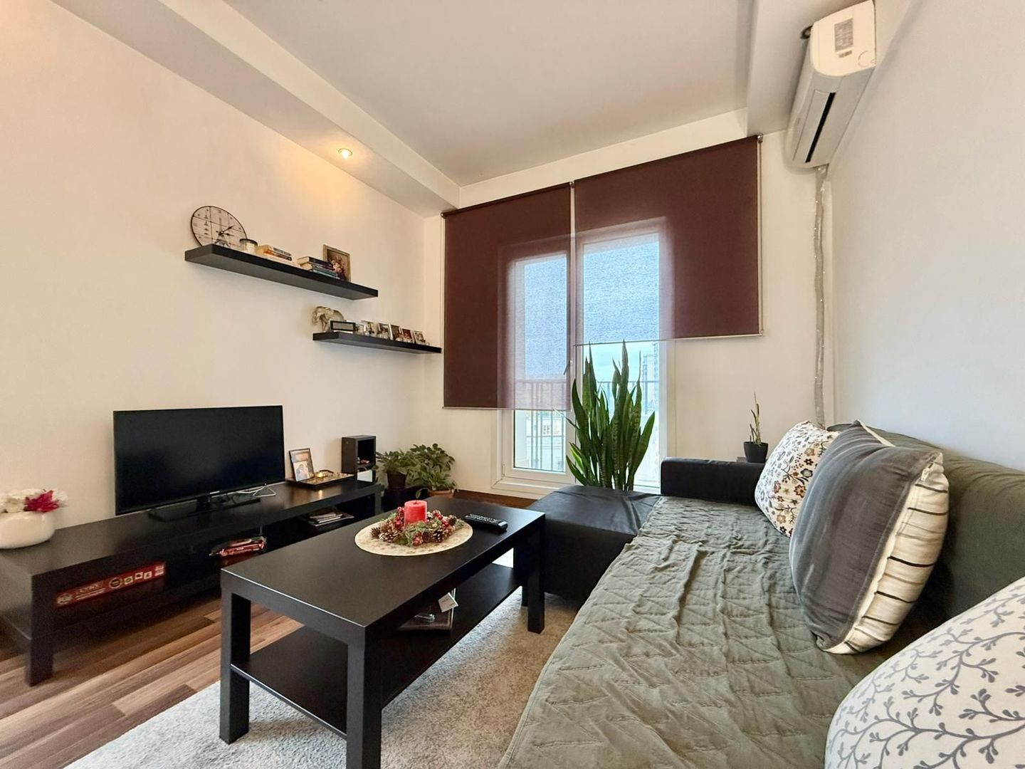 COSMOPOLIS - Apartament cu 2 camere tip studio, mobilat si utilat. - Poză 3