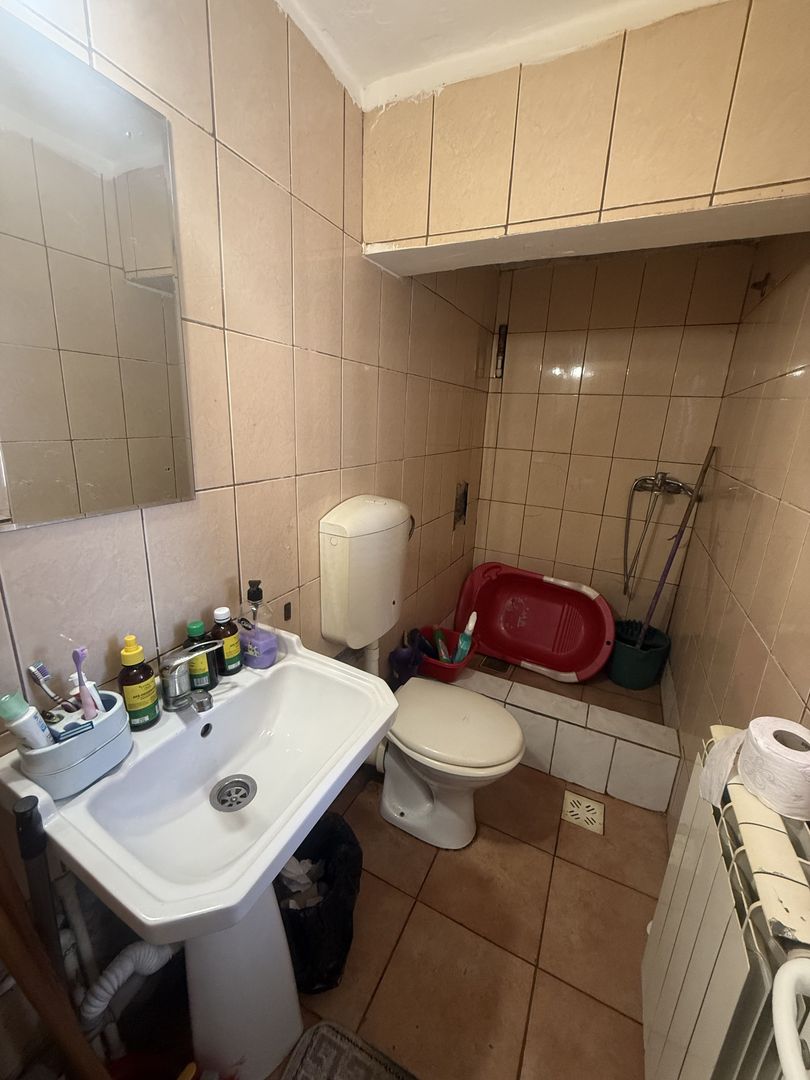 Apartament 2 cam in Vila etaj 1 + pod + curte 34 mp Campina - Poză 9