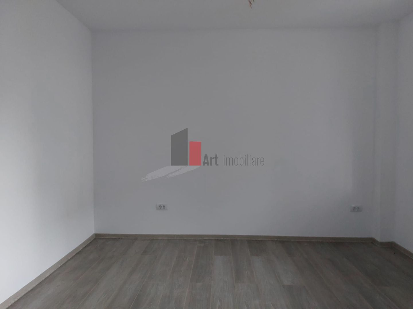 Spatiul "MAGRANA" , P-ta Alba Iulia, imobil 2024, TOTUL NOU, PARCARE INCLUSA - Poză 8