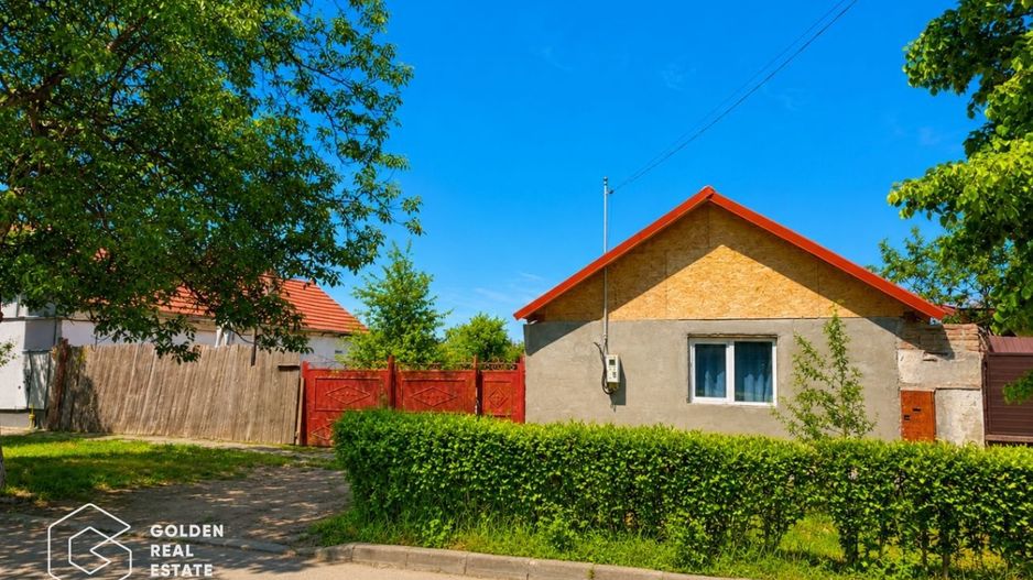 Casa cu 3 camere in Sinicolau Mic, teren 400 mp - Poză 1