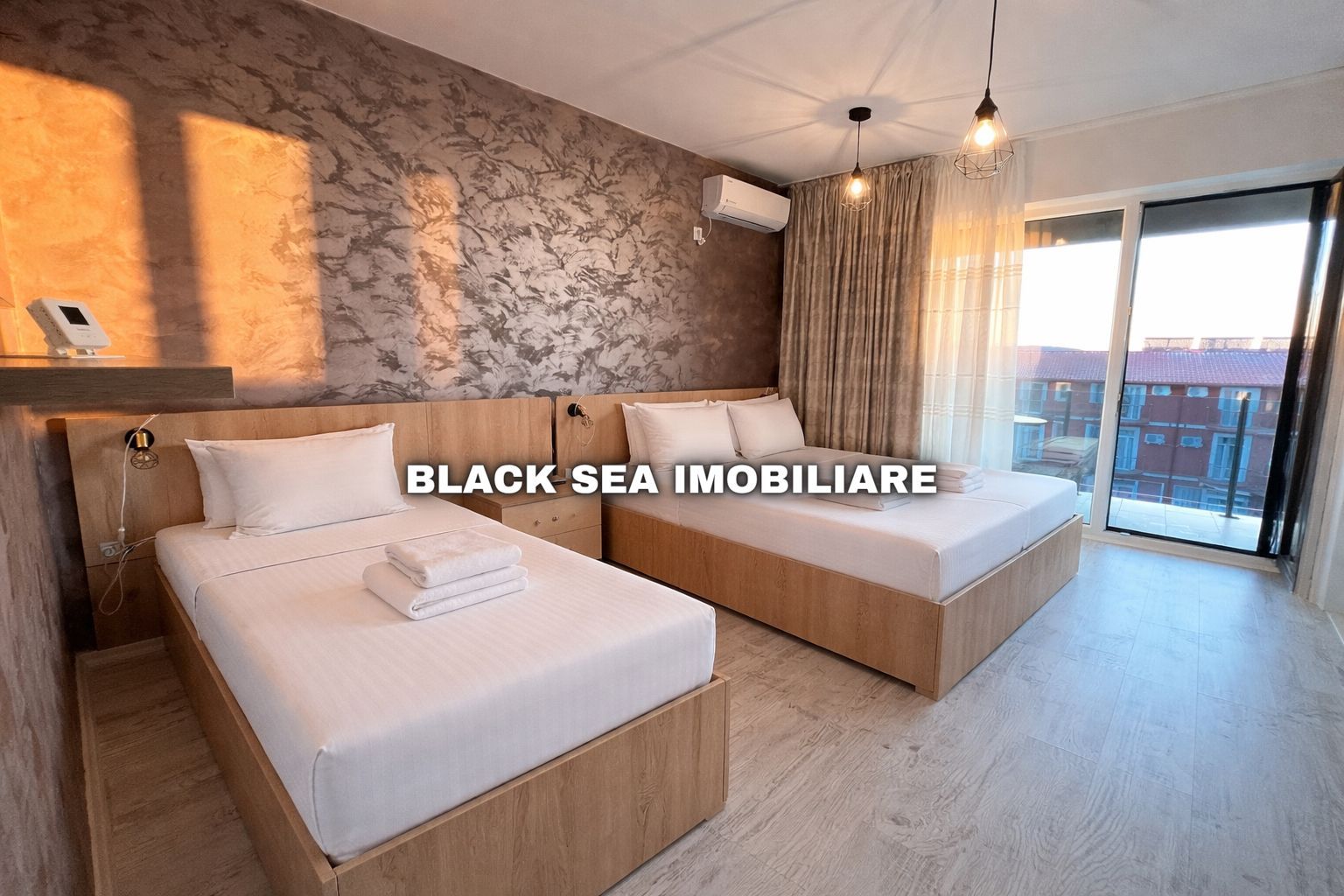 Garsoniera in Bloc nou, Statiunea Saturn - Parcare privata - Ocazie - Poză 1