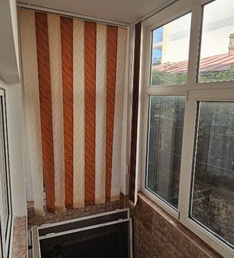 Vila P+1 Piața Muncii , strada Orzari, apartament cu 3 camere la Parer - Poză 4