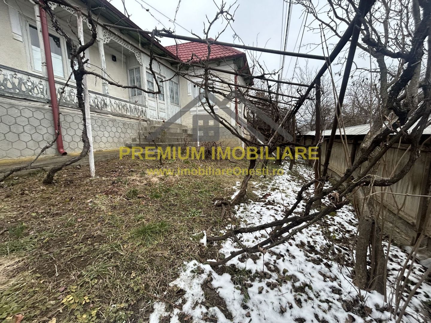 Casa de vanzre/schimb în Brătila - Poză 2