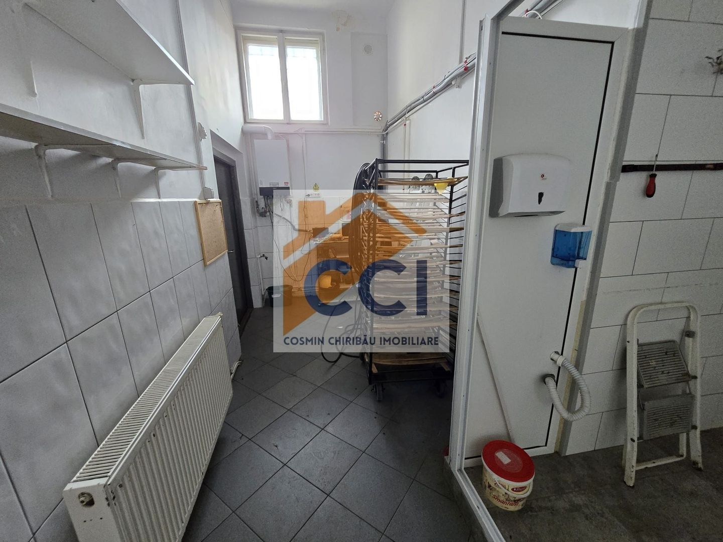 Spatiu comercial in inima cartierului Cornisa - Poză 27