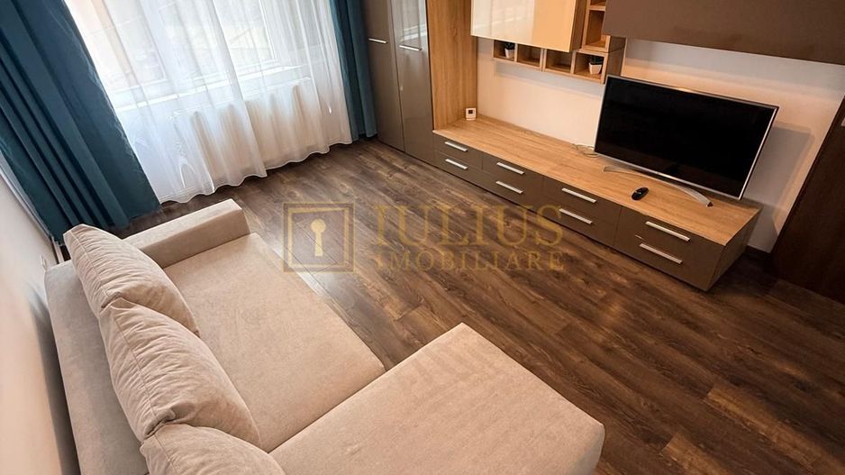 2 camere| Olimpia| apartament superb| balcon inchis| lift| centrala| - Poză 1