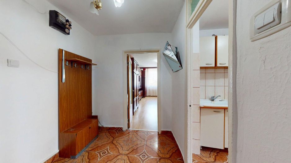 5 min Metrou Crangasi Apartament 3 camere - Poză 14