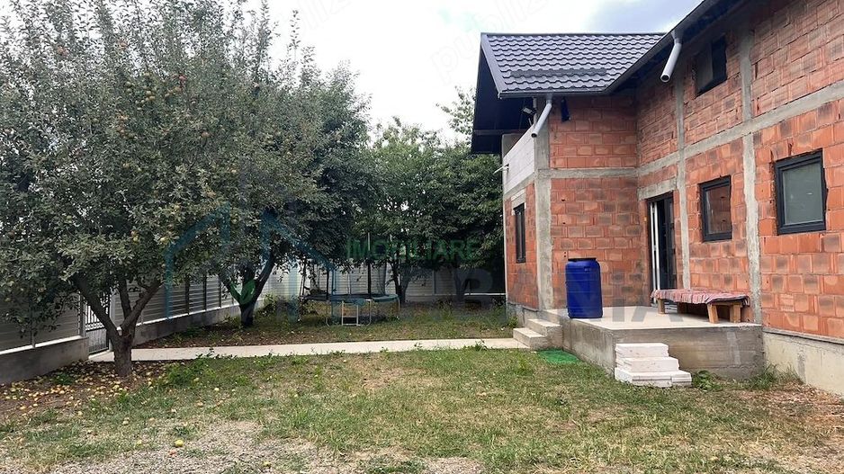 Casă nouă, 270 mp + teren 500 mp, Zona Aerodrom Pașcani - Poză 2